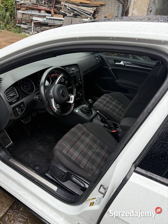 Volkswagen golf 7gti Rok produkcji 2017 Czułów