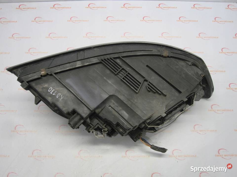Volvo V50 LIFT S40 II lampa lewa przód 31299589 osobowe Kielce sprzedam