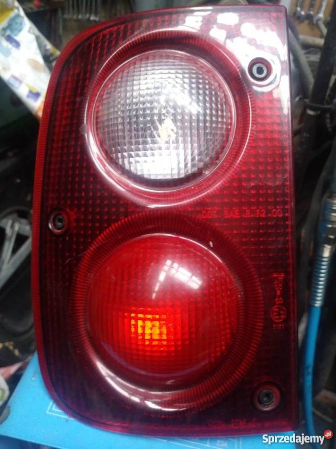 Lampa tylna freelander Kostomłoty Pierwsze sprzedam