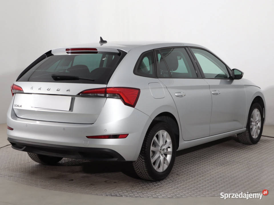 Skoda Scala 10 TSI komputer pokładowy