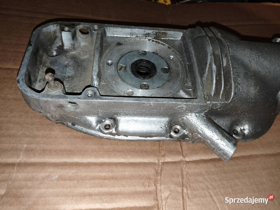 Dekiel pokrywa rozrządu silnika Ural M67 sprzedam