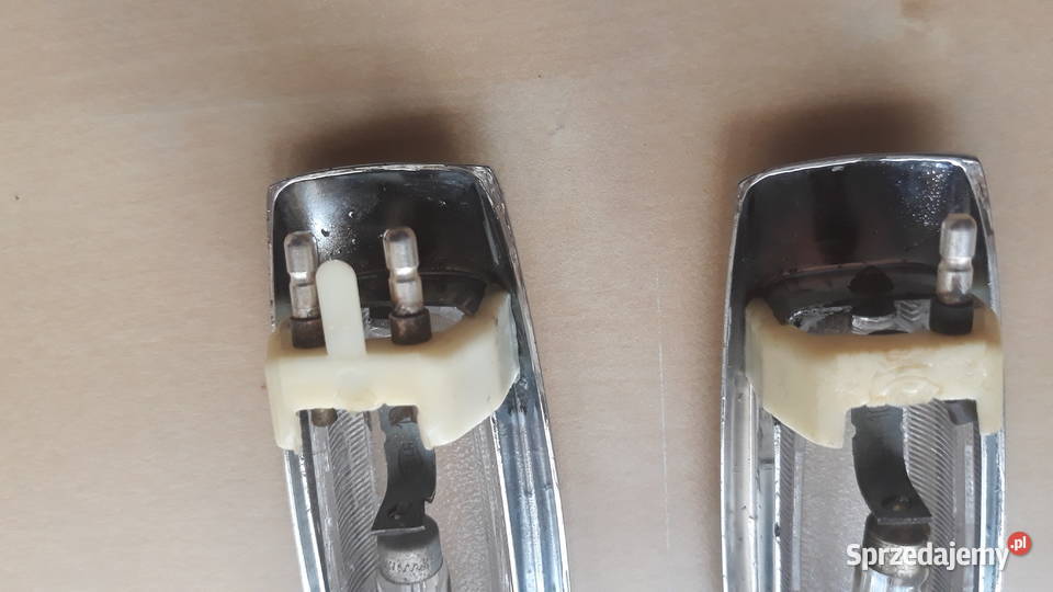 Lampka wewnętrzna kabiny dachu Mercedes W 108 W Bukownica