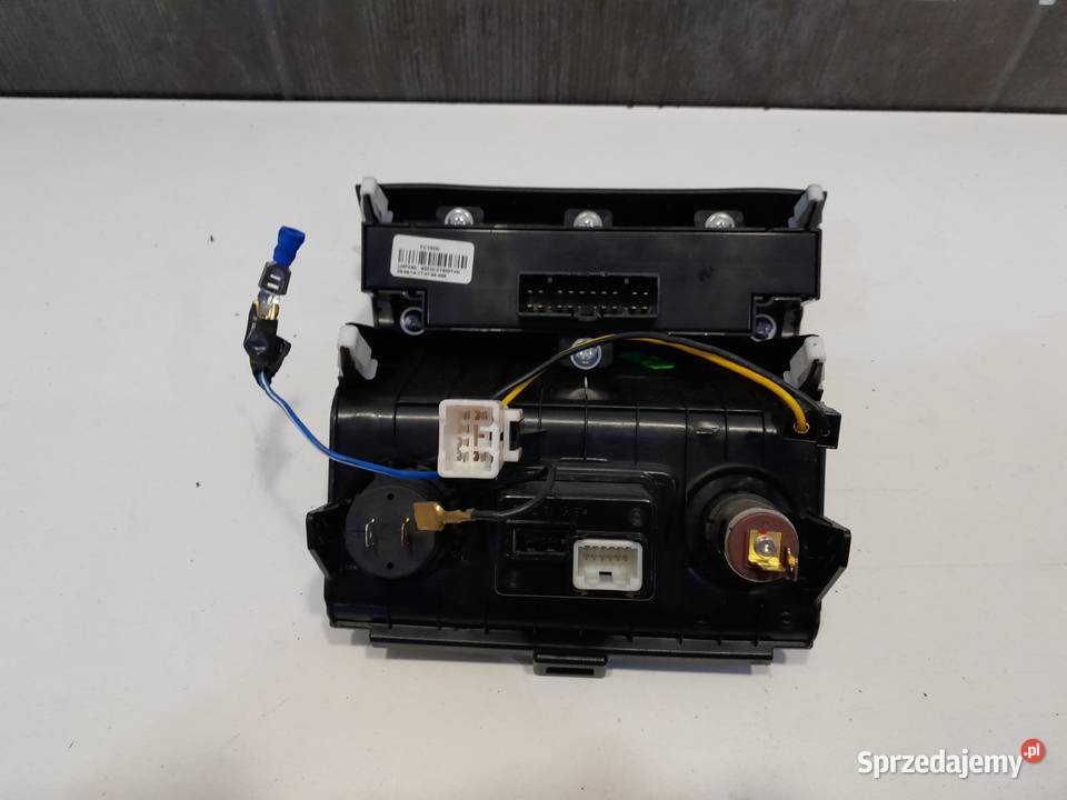 PANEL SRODKOWY TUNELU HYUNDAI IX 35 0915 Skierniewice