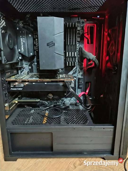 Komputer gamingowy i całe wyposażenie Resko