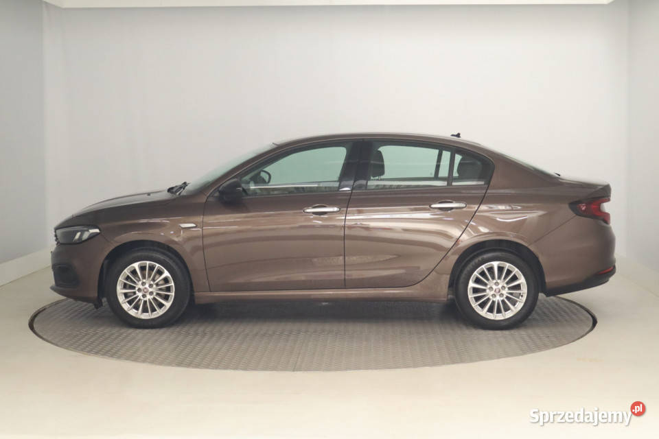 Fiat Tipo 10 FireFly światła przeciwmgielne Fiat śląskie Zabrze