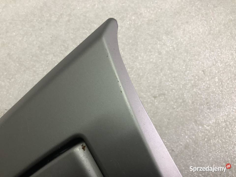 LISTWA RAMKA TUNELU ŚRODKOWEGO 7118034 BMW E90