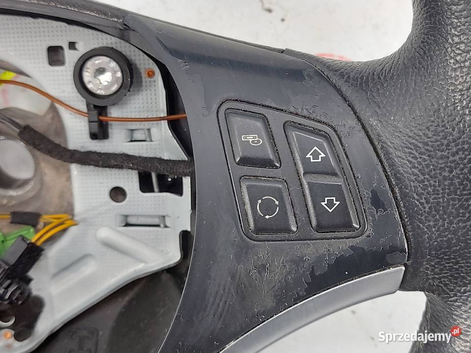 BMW E87 06r kierownica