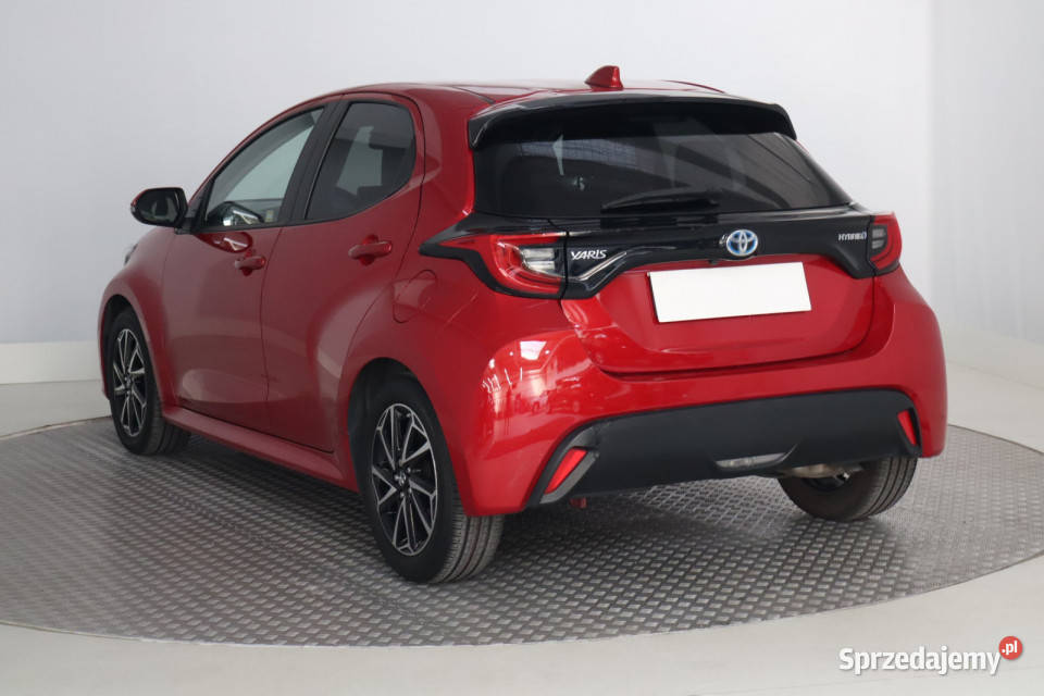 Toyota Yaris 15 VVTi Hybrid
