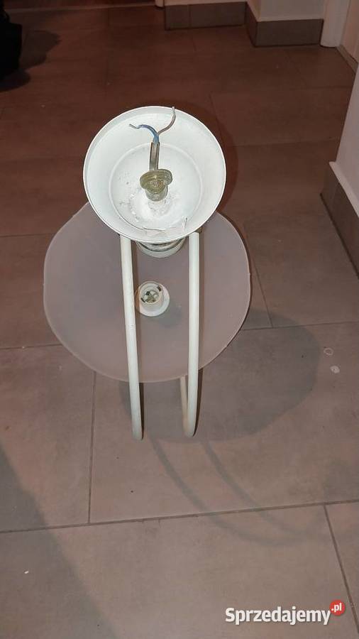 Lampa sufitowa ze szklanym kloszem kujawsko-pomorskie Ciechocinek