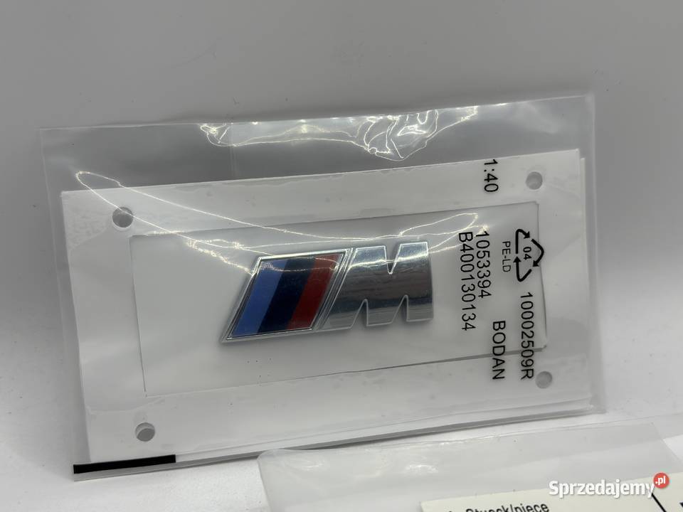 Komplet emblemat na błotnik CHROM F10 F32 F30 Pleszew