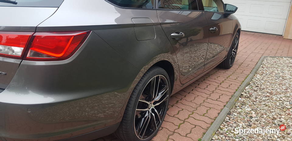 SEAT LEON 2015 niski przebieg zadbany manualna Siedlce sprzedam
