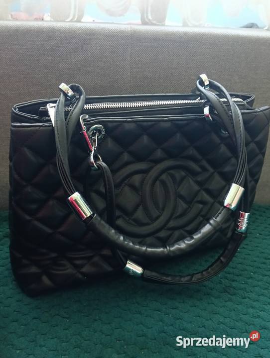 Czarna pikowana torebka Mszana Dolna