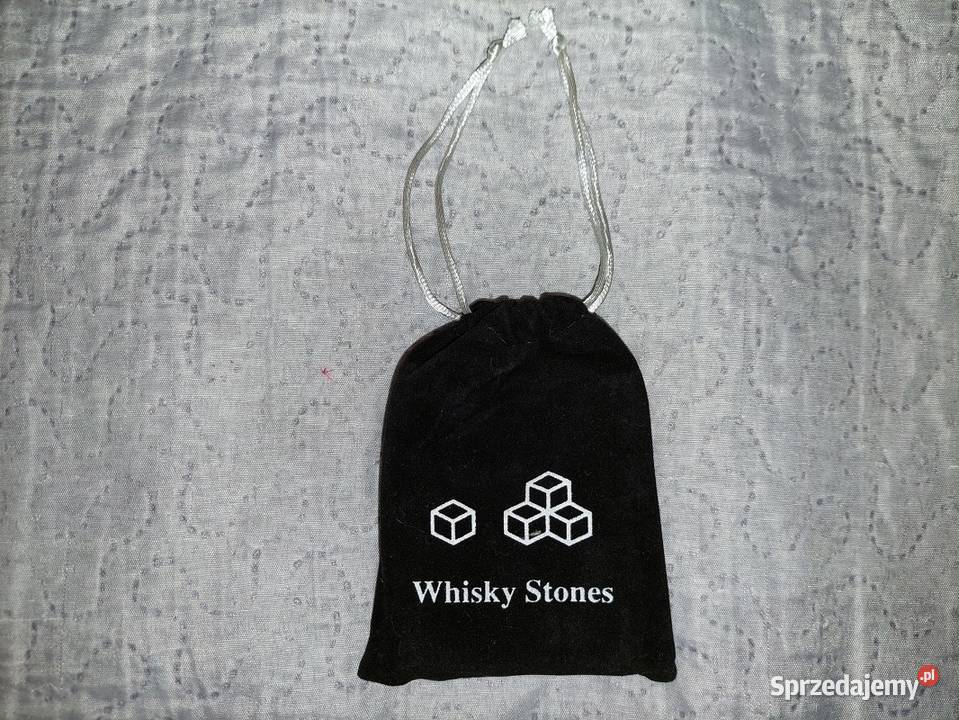 Nowy zestaw 12 kamiennych kostek do whisky i Warszawa
