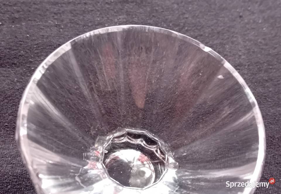 Kryształowy kieliszek art deco wielokątny lata