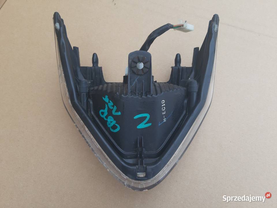 HONDA CBR 125 JC34 LAMPA TYŁ TYLNA Bieleń