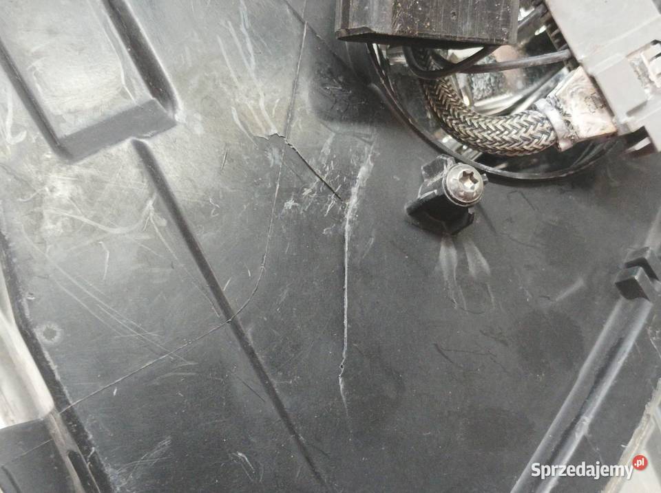 LAMPA PRZÓD PRAWA XENON EU 31420674 Volvo V60 I sprzedam