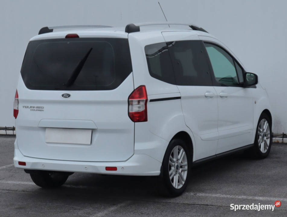 Ford Tourneo Courier 15 TDCI manualna Lublin