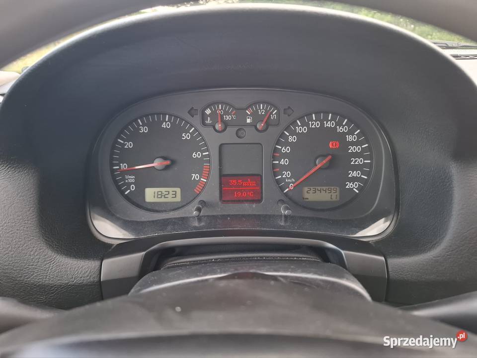 Volkswagen Golf IV 16 16V 105 KLIMATRONIC Tomaszów Mazowiecki