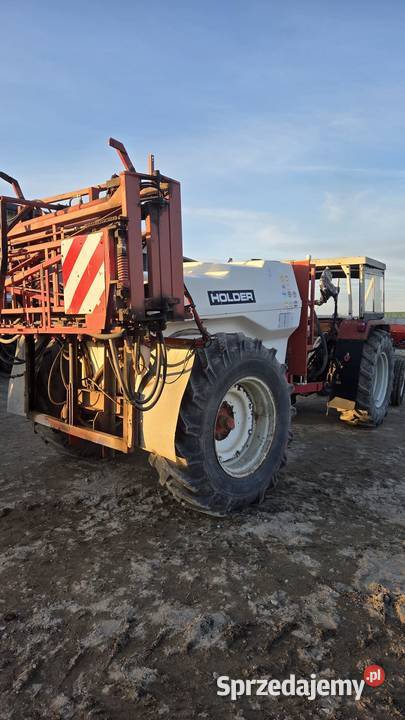 Opryskiwacz Holder 21 m 2700 litrów skrętny Baszków