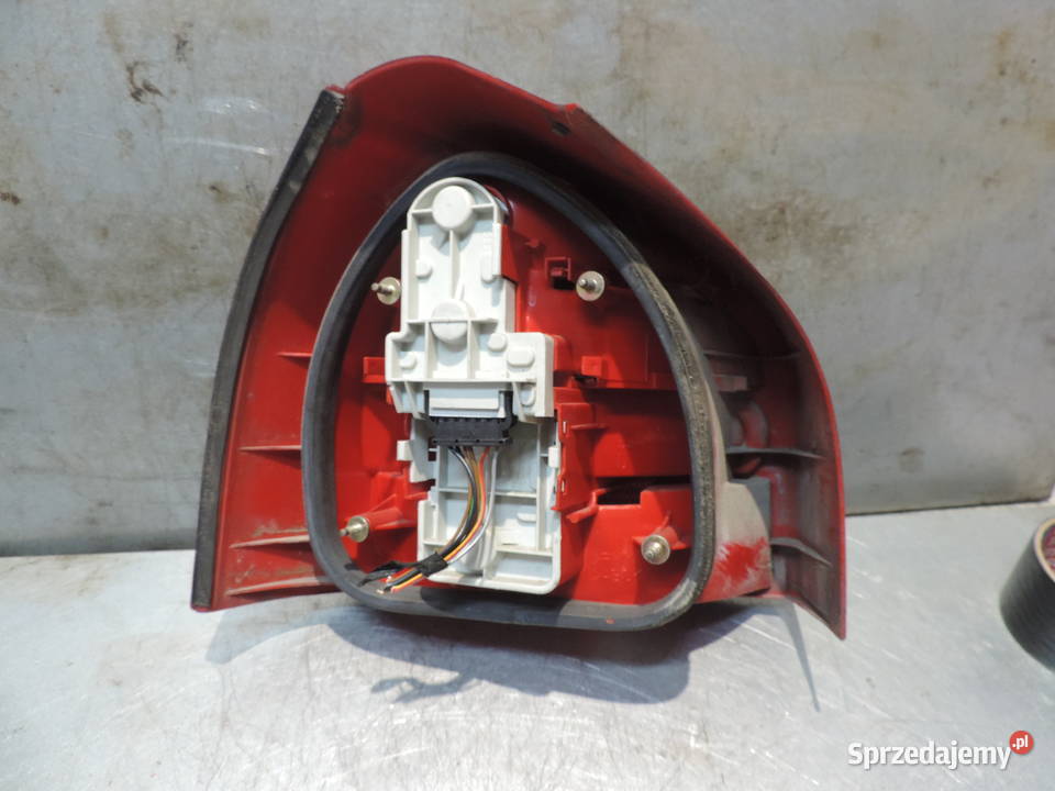 AUDI A3 8L LAMPA PRAWY TYŁ Nowy Sącz sprzedam