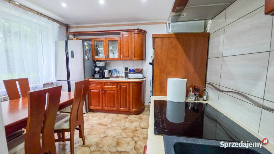 sprzedaży domu wolnostojącego Czastary 220m2 sprzedam