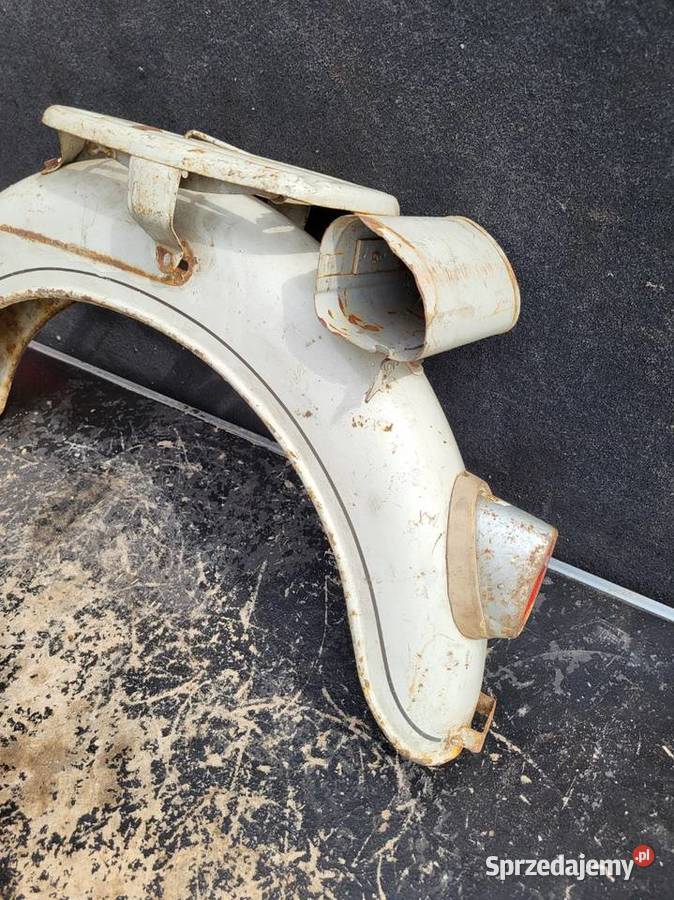 BŁOTNIK TYŁ LAMPA BAGAŻNIK MOPED VICTORIA Błotniki motocyklowe śląskie Rybnik