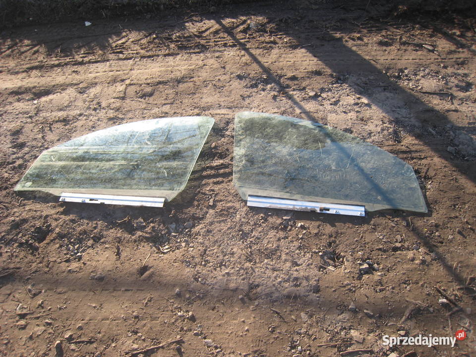 Szyba boczna drzwi prawa lewa Opel Combo C 0111 Kraków