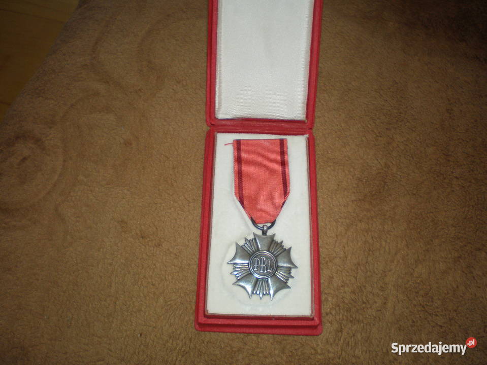 Sprzedam order sztandaru pracy II klasy z okresu śląskie Piekary Śląskie