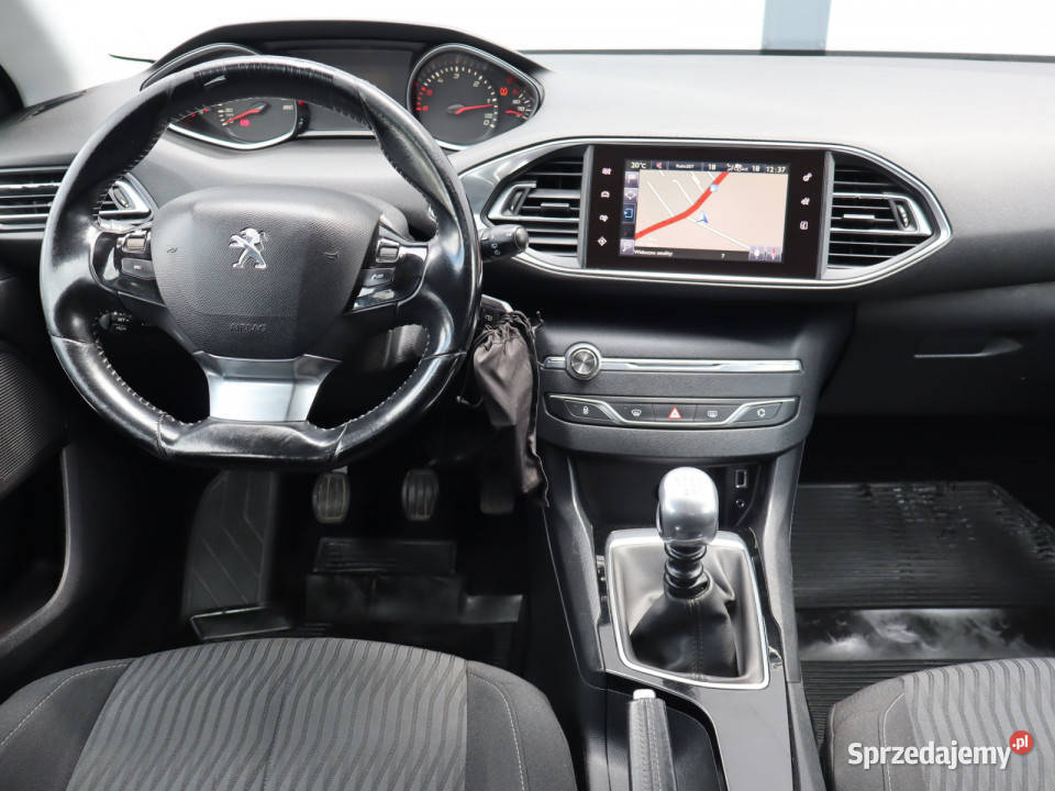 Peugeot 308 16 BlueHDi Rok produkcji 2016 Katowice