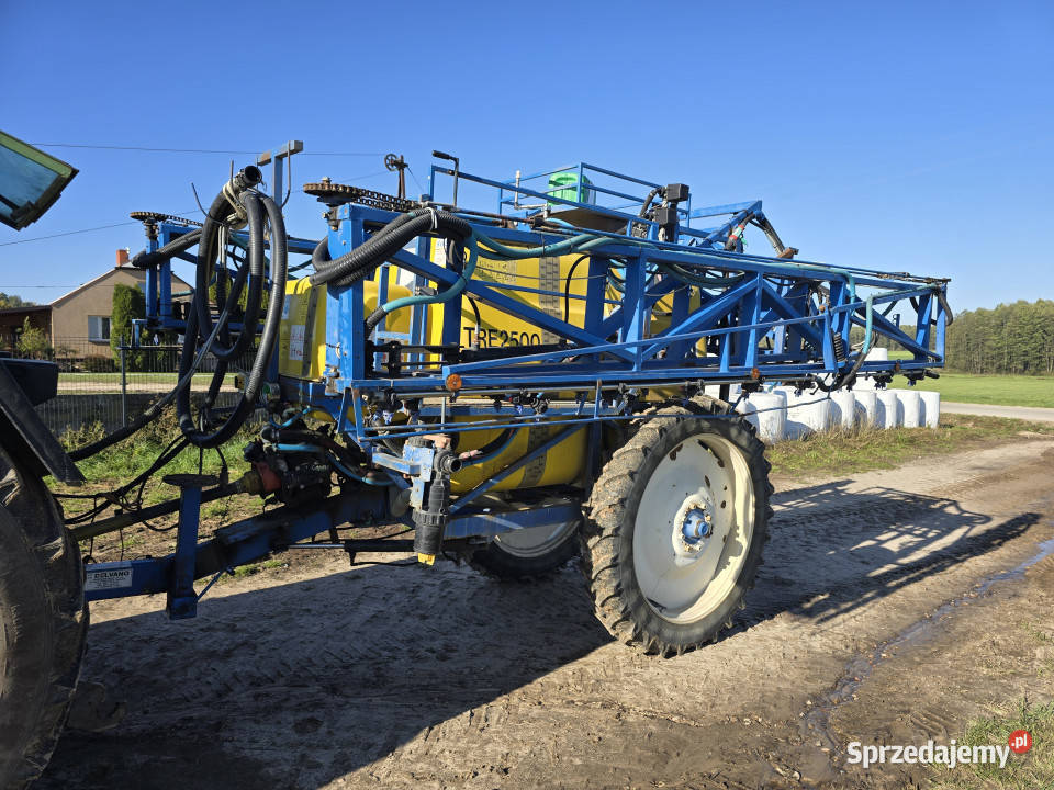 Opryskiwacz ciągany DELVANO TRE 2500 2500 L sprzedam