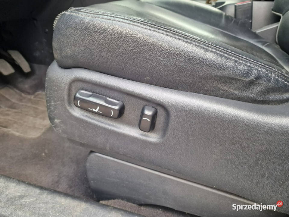 Kia Carens 20 Benzyna 144 Skóra Klima Grzane centralny zamek Słupsk