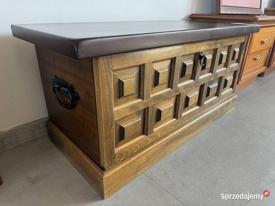 Drewniana skrzynia na buty Ełk