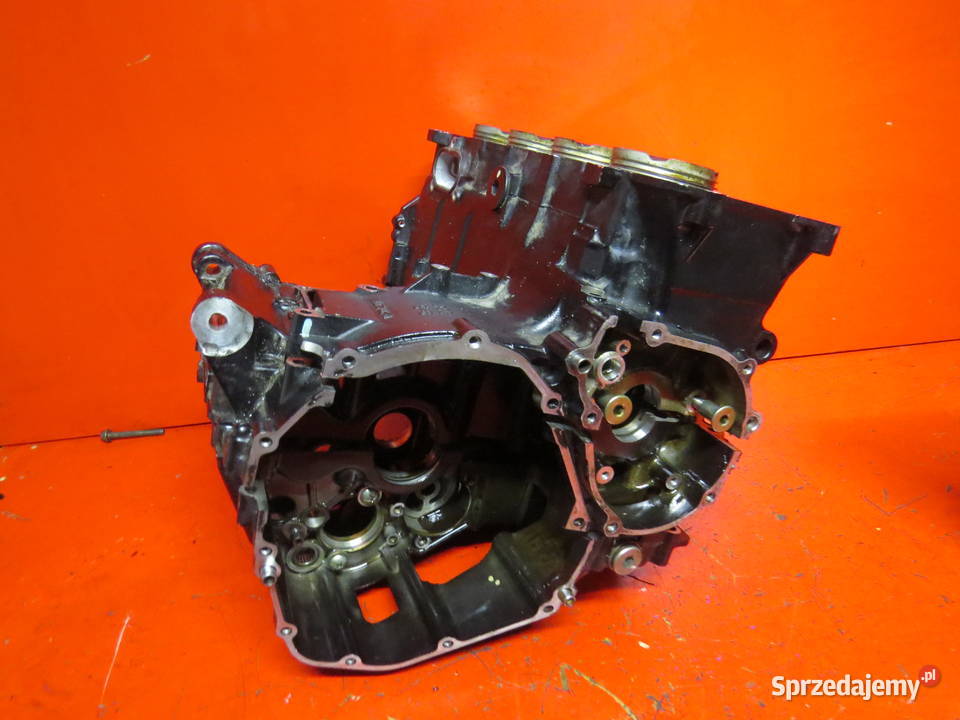 SUZUKI GSR 600 GSR600 K10 09 blok silnika