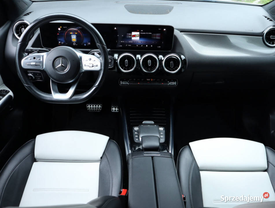 Mercedes B B 200 czarny Piaseczno