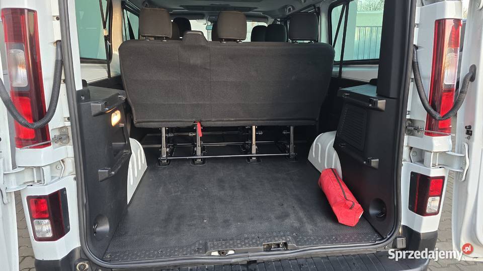 Renault Trafic L2H1 29t Pack Clim 145KM Nowy Świętów