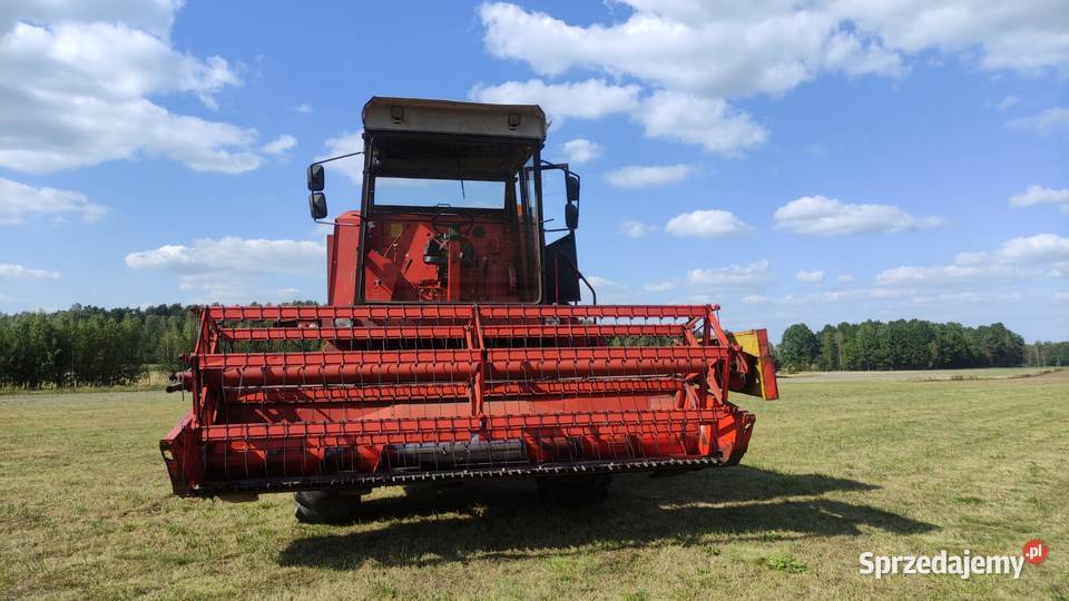 Kombajn Bizon Z056 z kabiną