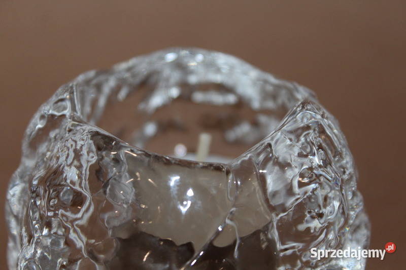 Świecznik Kosta Boda Snowball lodowa luka z lat