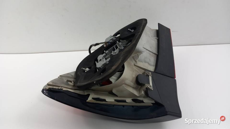 MERCEDES CLC W203 HB LAMPA TYŁ LEWA Zbierkowo
