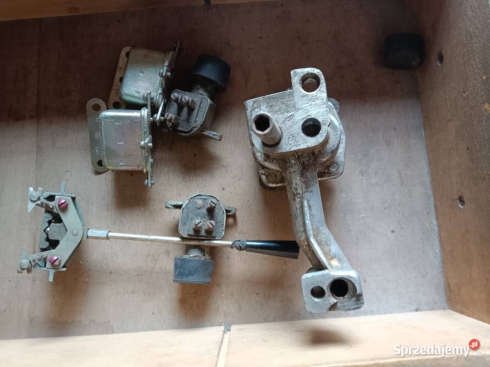 Wołga gaz 24 pompa włacznik Łódź