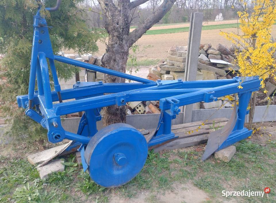 Pług 3 skibowy nieuszkodzony Werynia