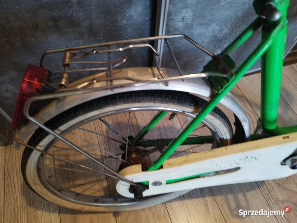 Stary rowerek dziecięcy