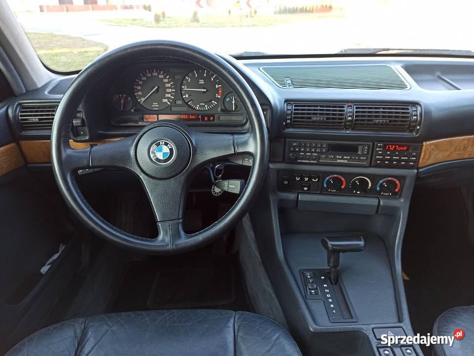 BMW E32 735i 1986r automat oryginalny stan