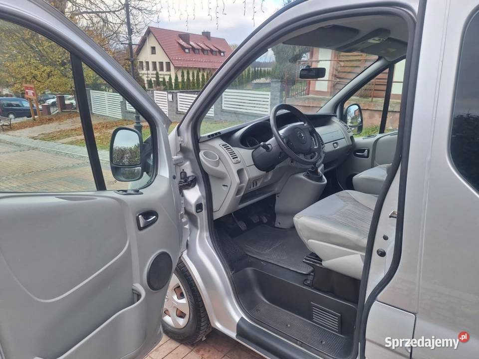 Nissan Primastar 25 cdti 146 2011r 5 osobowy Samochody osobowe Kartuzy