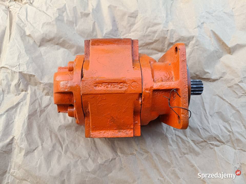 Pompy hydrauliczne z koparki Waryński podwójne Produkcja Krzepice sprzedam