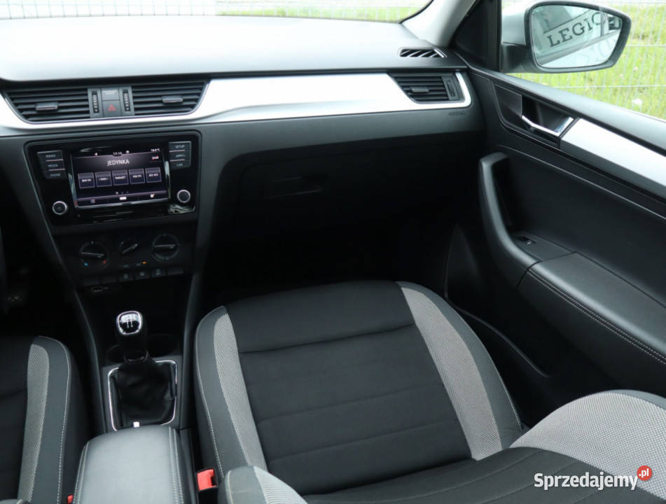 Skoda Rapid 10 TSI bluetooth łódzkie Łódź