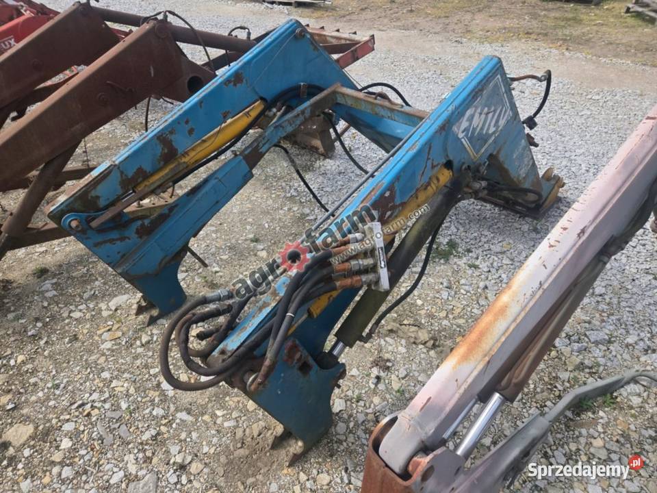 Ładowacz czołowy Emily T692 Byków