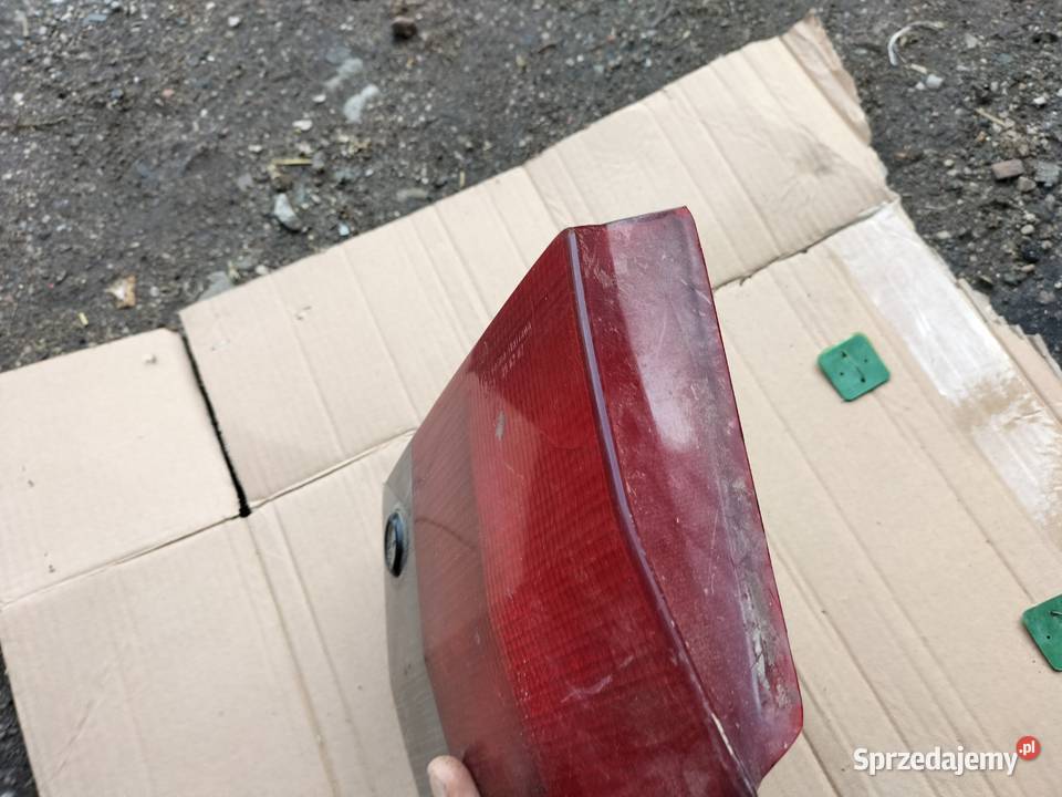 AUDI 80 B3 B4 KOMBI ZAMEK LAMPA TYŁ TYLNA PRAWA lubelskie