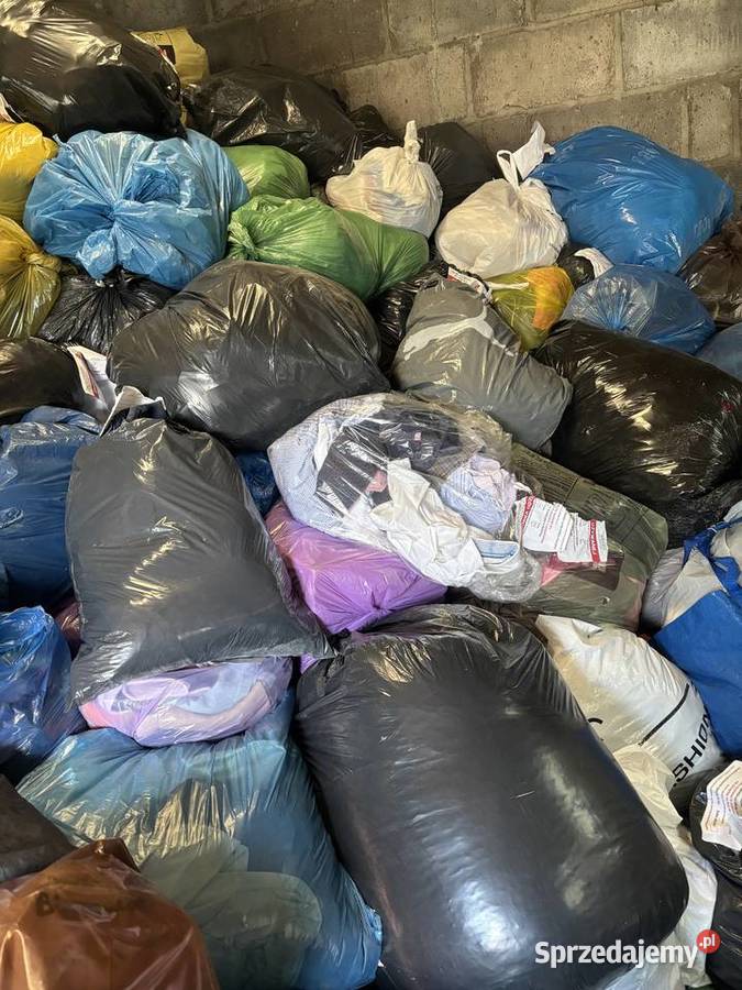 Odzież Używana Niesort Zbierana Na Terenie Łochów