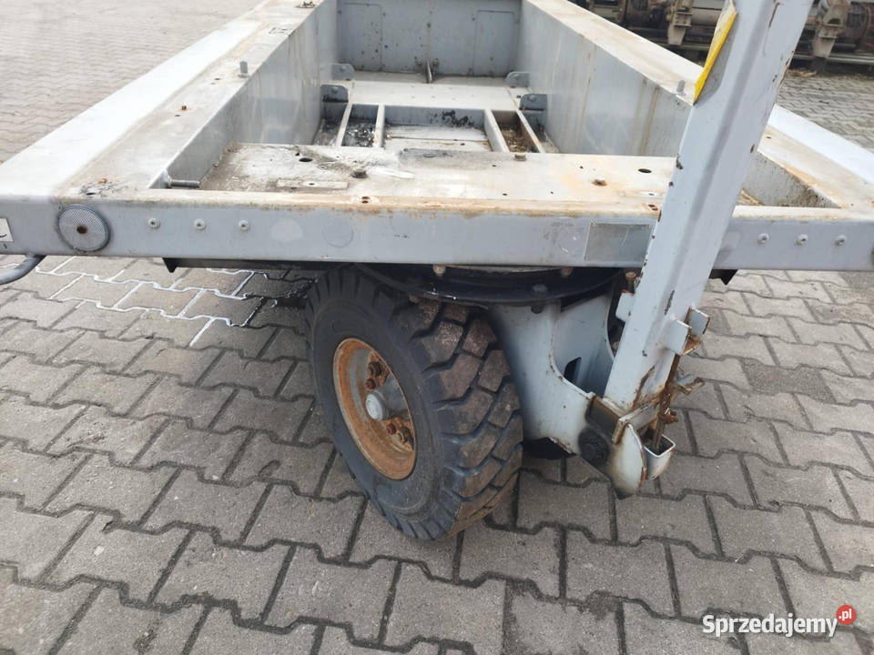 Przyczepa na obrotnicy na resorach do sadu Pozostałe Strzyżew