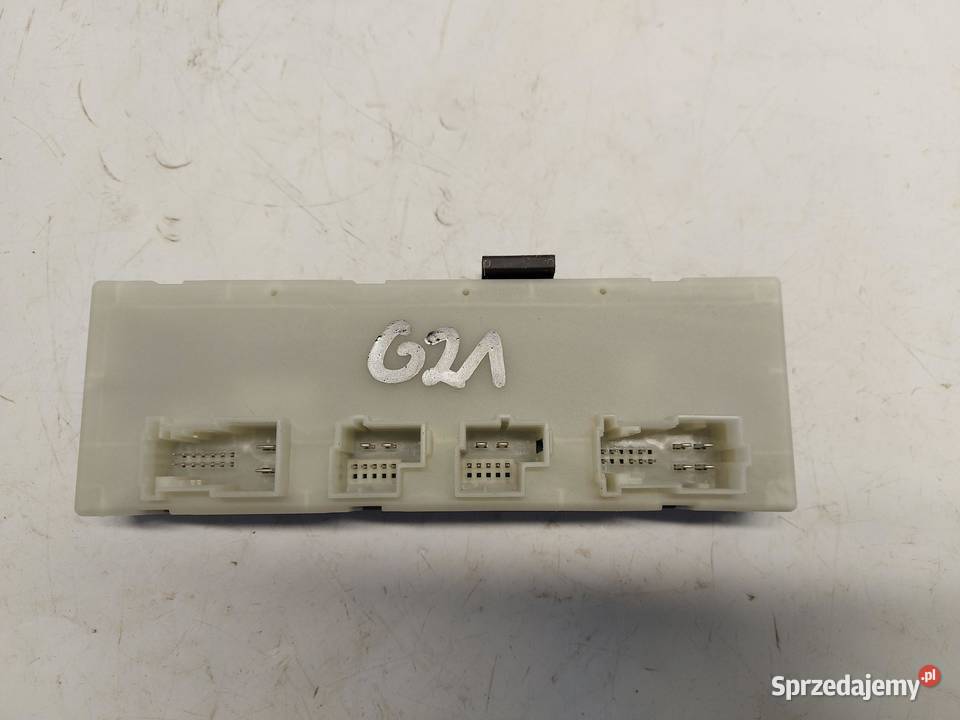 BMW G21 G20 Kombi 330e moduł sterownik centralka